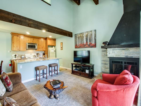 Lake Tahoe North Shore Home 978950