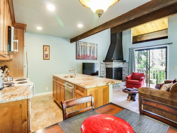 Lake Tahoe North Shore Home 978950