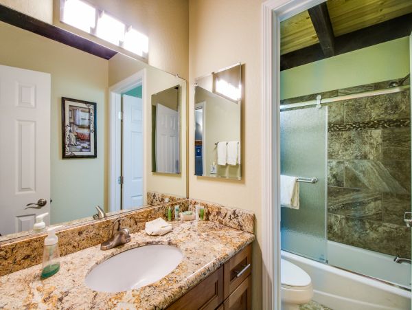 Lake Tahoe North Shore Home 978950