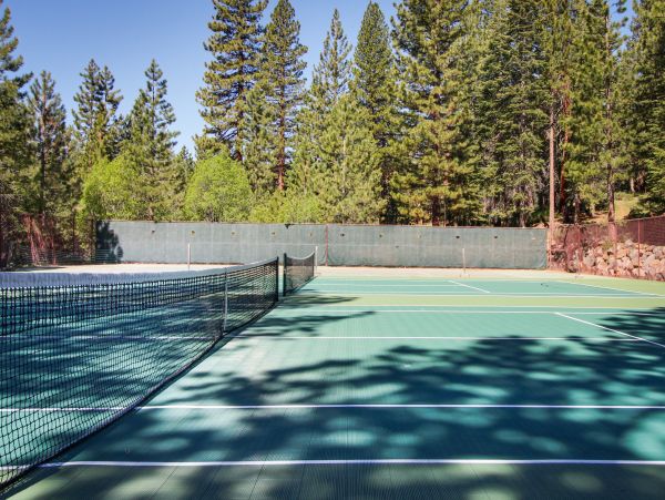 Lake Tahoe North Shore Home 978950
