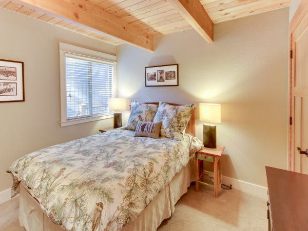 Lake Tahoe North Shore Home 978951