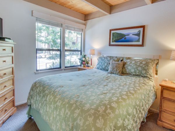 Lake Tahoe North Shore Home 978952