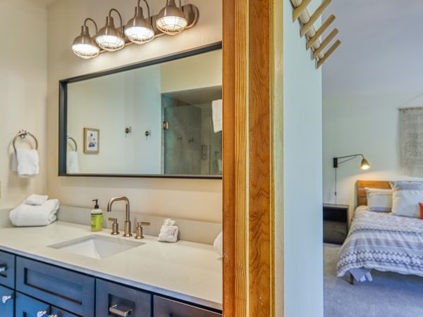 Lake Tahoe North Shore Home 978953
