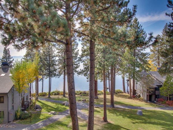 Lake Tahoe North Shore Home 978954