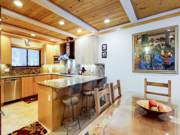 Lake Tahoe North Shore Home 978954
