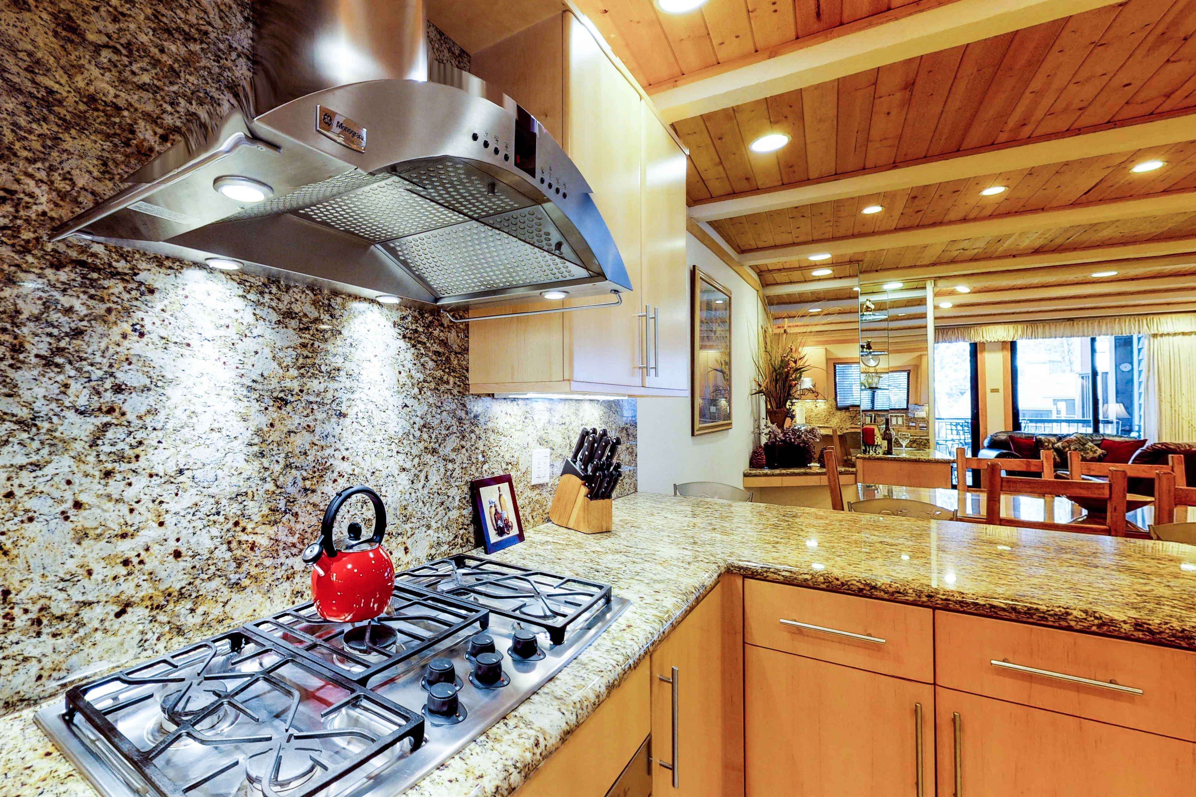 Lake Tahoe North Shore Home 978954