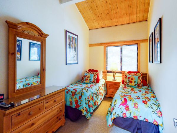 Lake Tahoe North Shore Home 978954