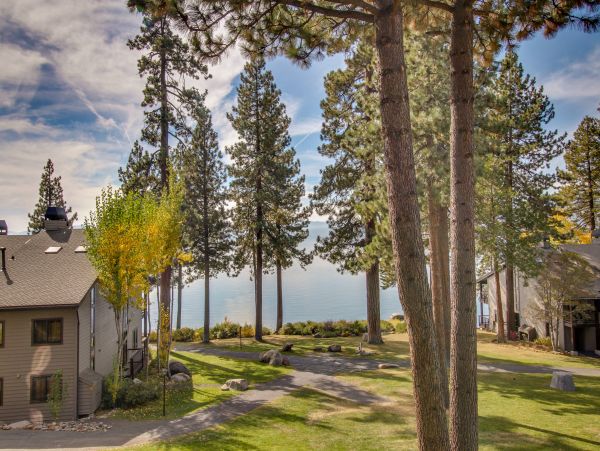 Lake Tahoe North Shore Home 978954