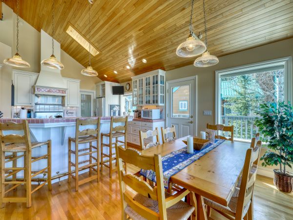 Lake Tahoe North Shore Home 978955