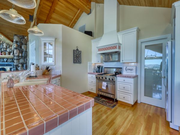 Lake Tahoe North Shore Home 978955