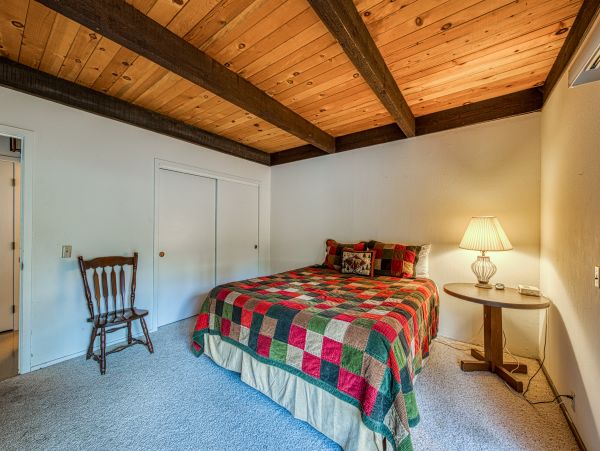 Lake Tahoe North Shore Home 978956