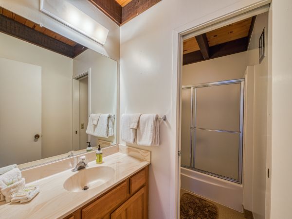 Lake Tahoe North Shore Home 978956