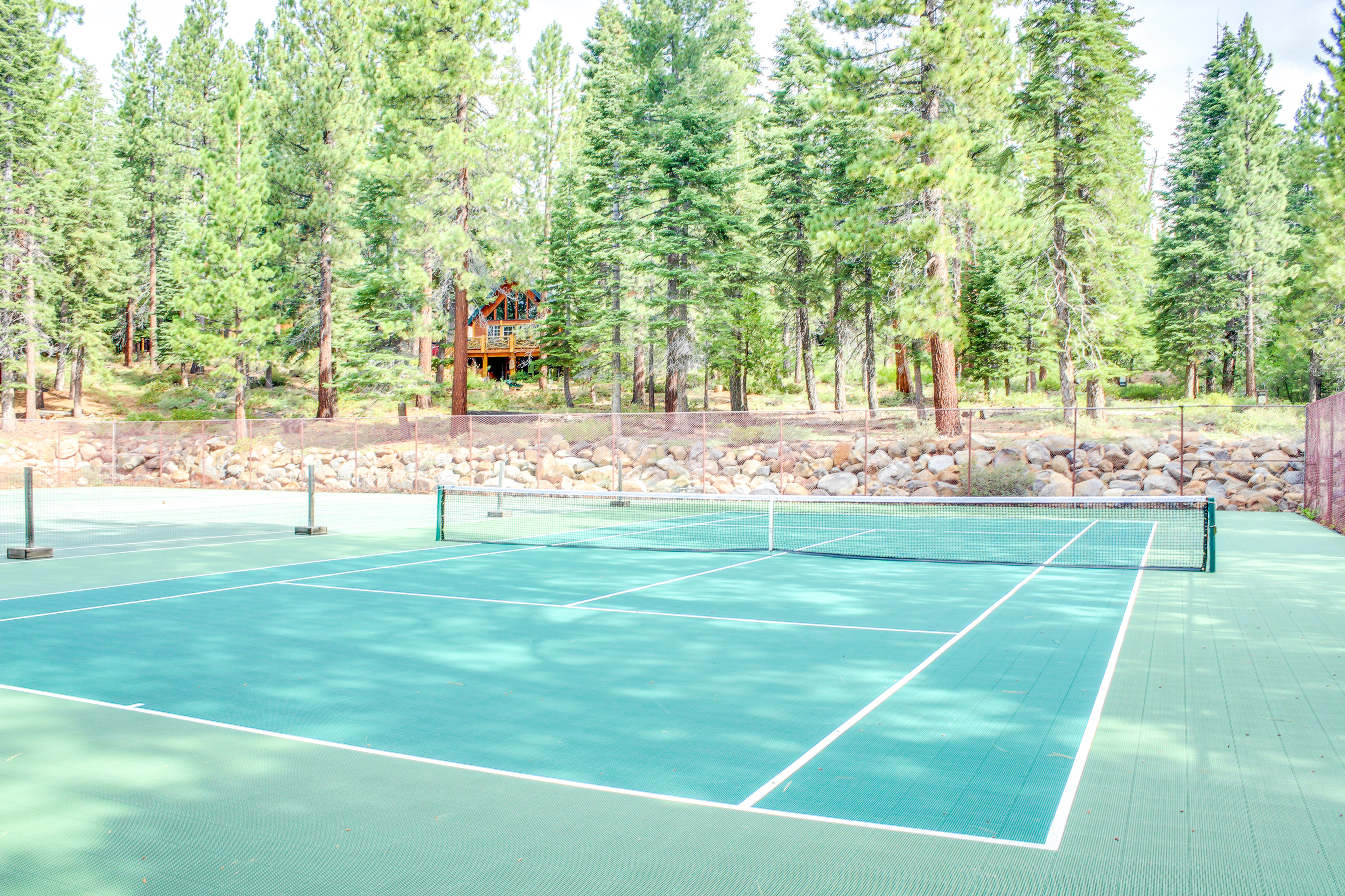 Lake Tahoe North Shore Home 978956