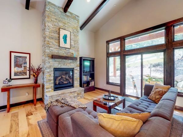Lake Tahoe North Shore Home 978957