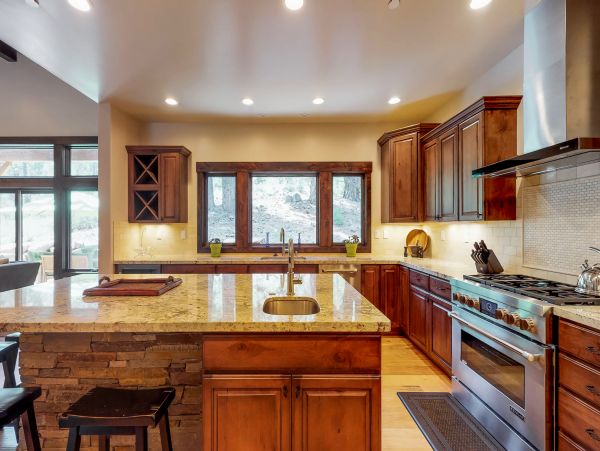 Lake Tahoe North Shore Home 978957