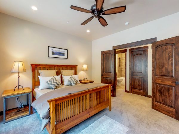 Lake Tahoe North Shore Home 978957