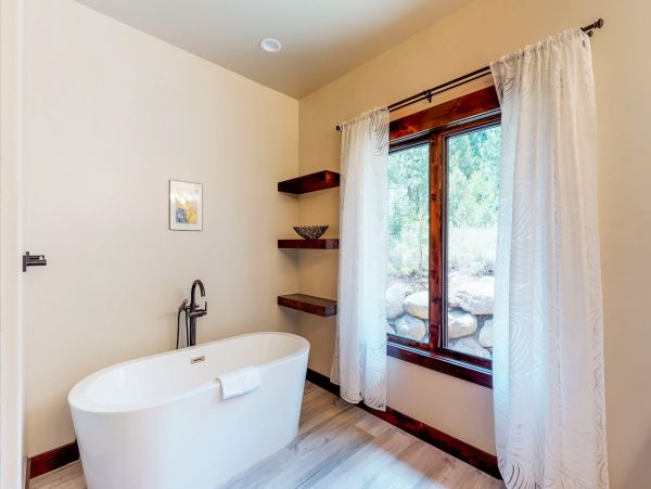 Lake Tahoe North Shore Home 978957