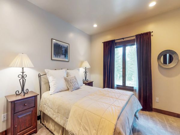 Lake Tahoe North Shore Home 978957