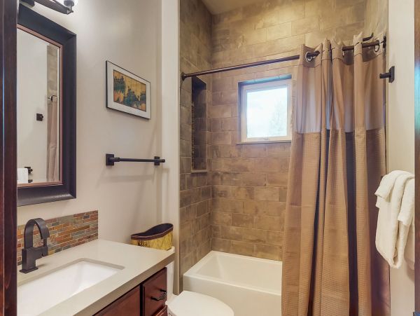 Lake Tahoe North Shore Home 978957