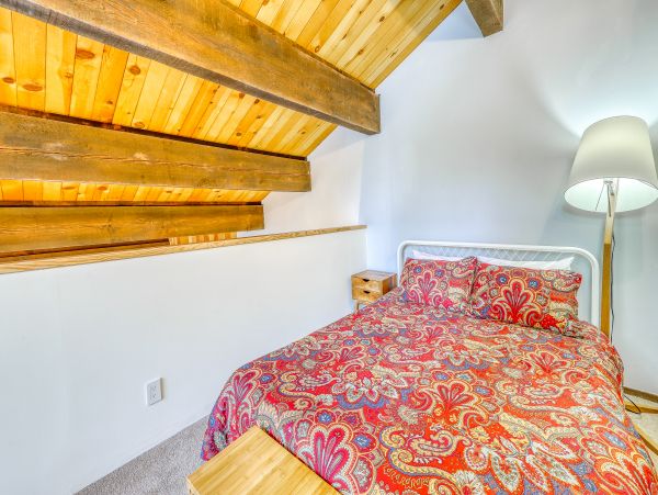 Lake Tahoe North Shore Home 978958