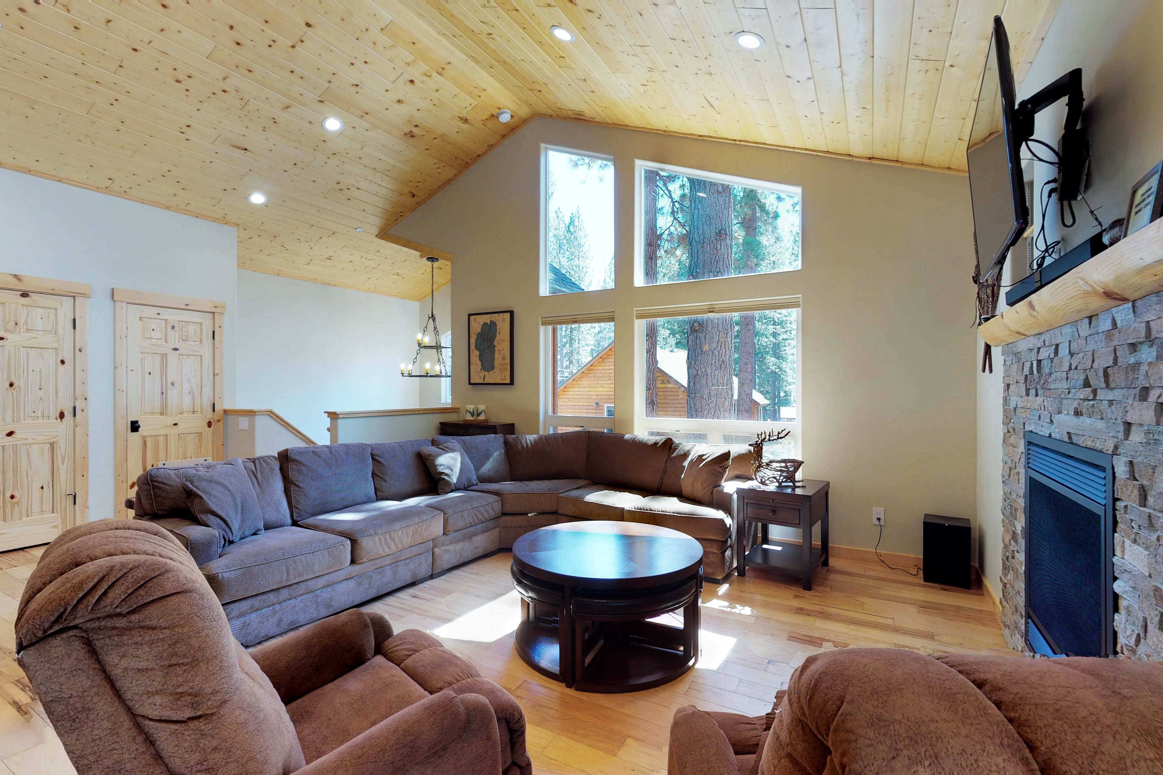 Lake Tahoe North Shore Home 978961