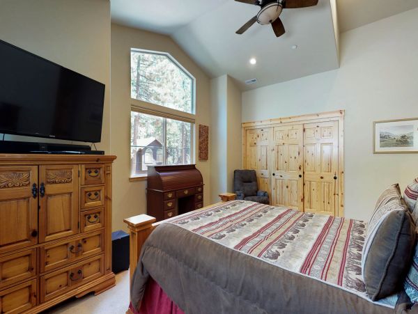 Lake Tahoe North Shore Home 978961