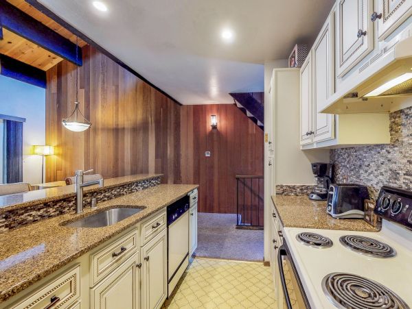 Lake Tahoe North Shore Home 978962