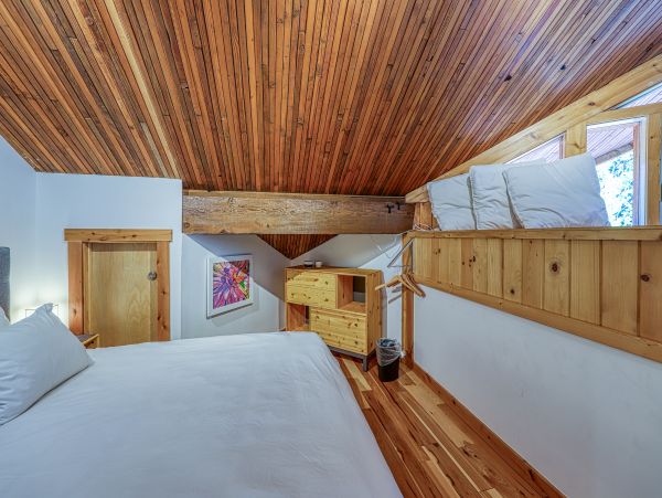Lake Tahoe North Shore Home 978963