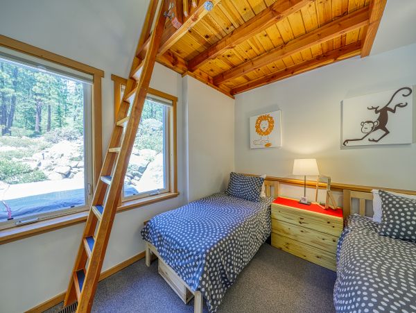 Lake Tahoe North Shore Home 978963