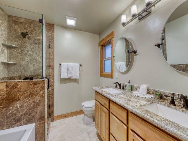 Lake Tahoe North Shore Home 978967