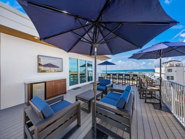 Siesta Key Vacation Home with Pool Short Walk To Beach