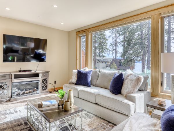 Lake Tahoe North Shore Home 978969