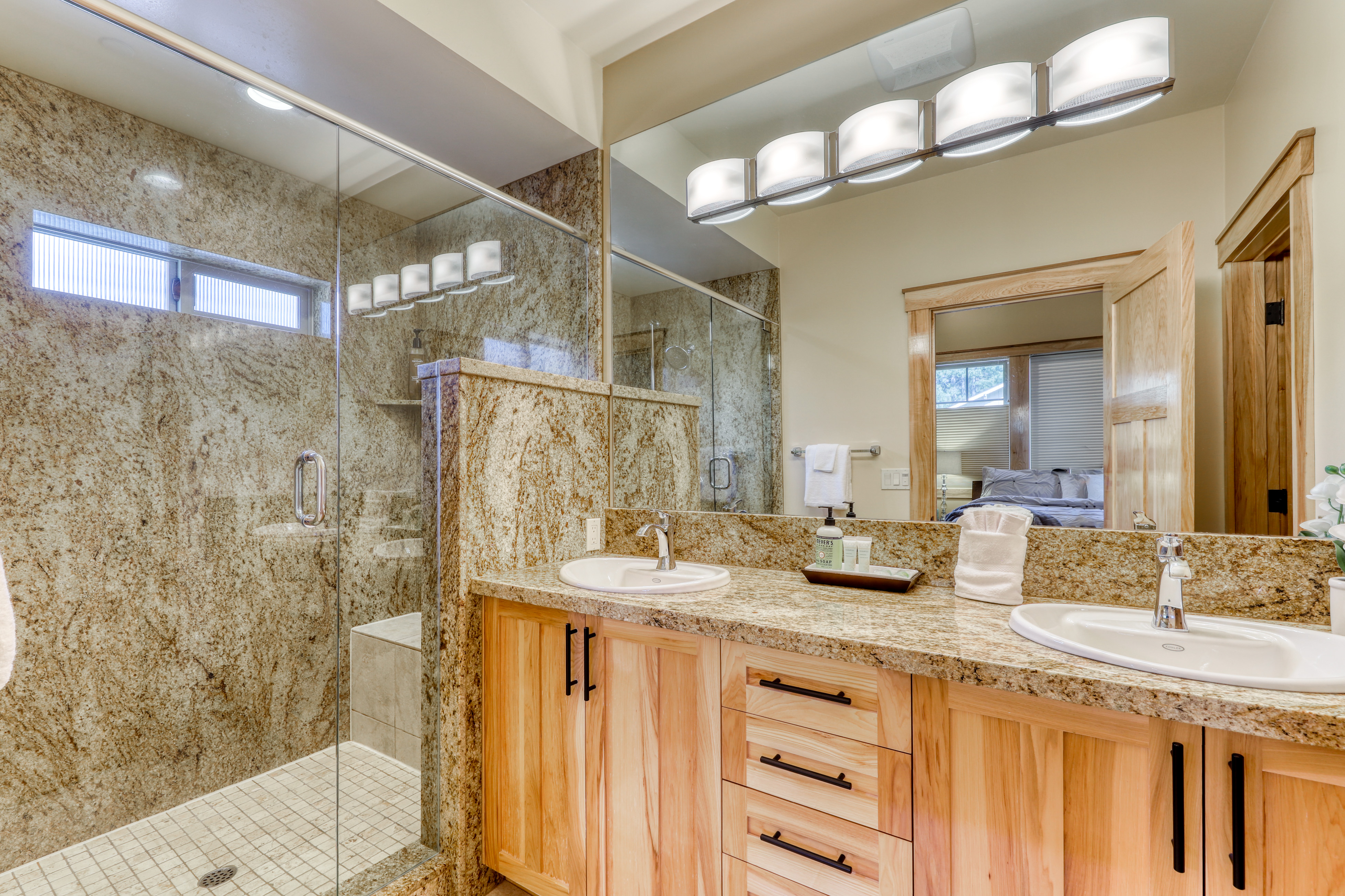 Lake Tahoe North Shore Home 978969