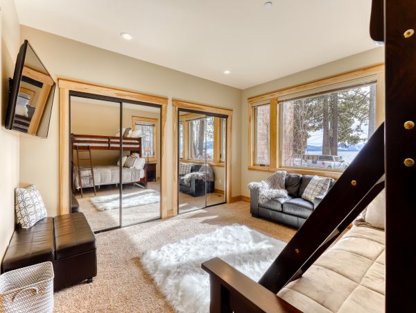 Lake Tahoe North Shore Home 978969