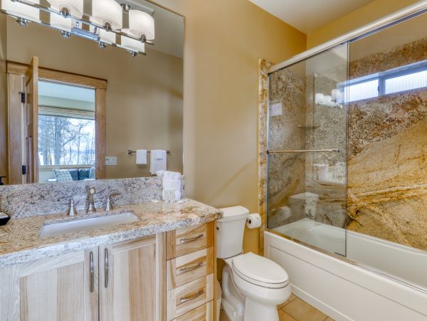 Lake Tahoe North Shore Home 978969