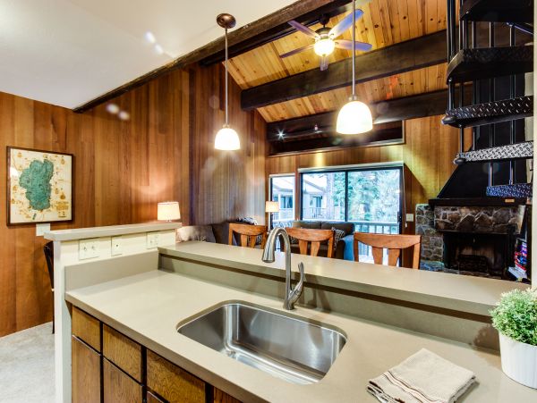 Lake Tahoe North Shore Home 978972