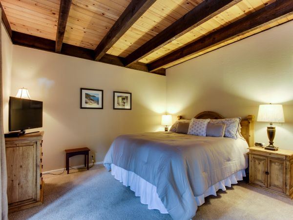 Lake Tahoe North Shore Home 978972