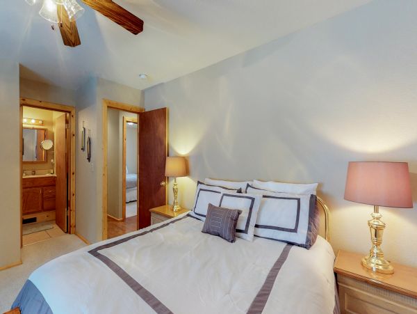 Lake Tahoe North Shore Home 978973