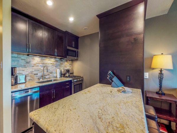 Lake Tahoe North Shore Home 978975