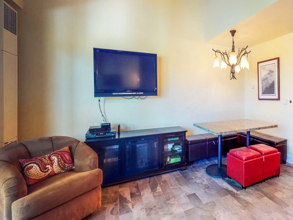 Lake Tahoe North Shore Home 978975