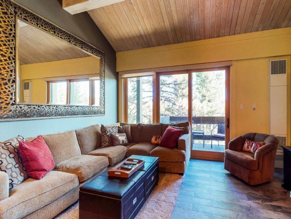 Lake Tahoe North Shore Home 978975