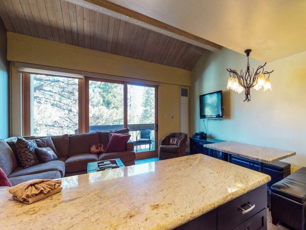 Lake Tahoe North Shore Home 978975