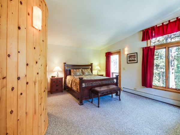 Lake Tahoe North Shore Home 978977