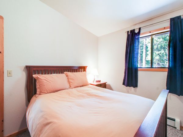 Lake Tahoe North Shore Home 978977