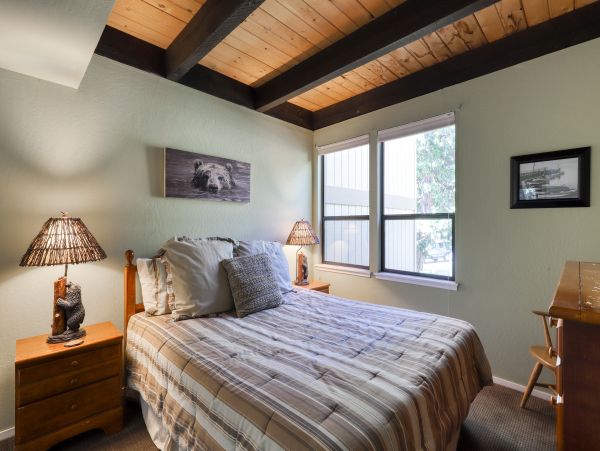 Lake Tahoe North Shore Home 978978