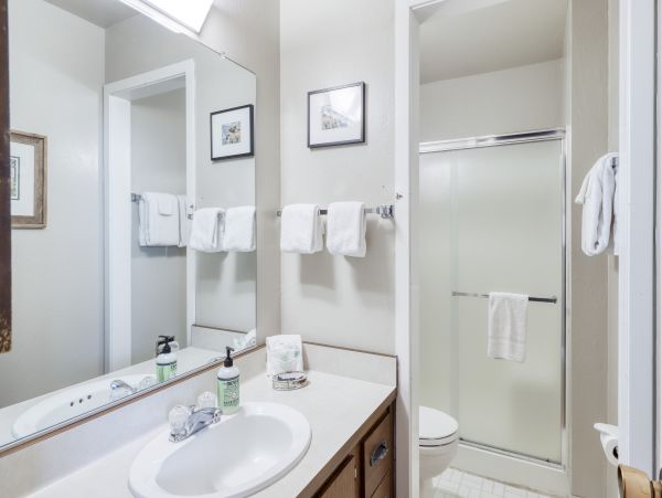 Lake Tahoe North Shore Home 978978