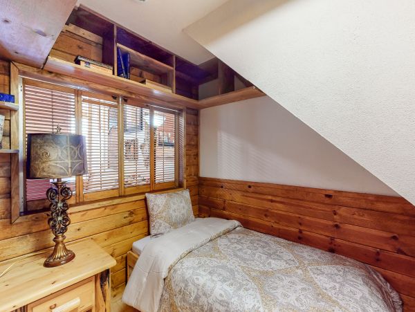 Lake Tahoe North Shore Home 978981