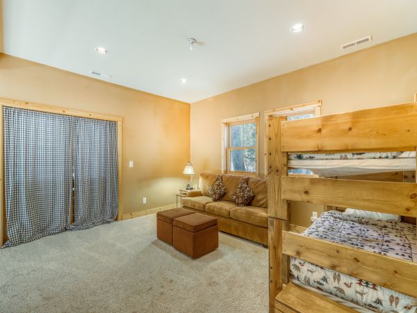 Lake Tahoe North Shore Home 978983
