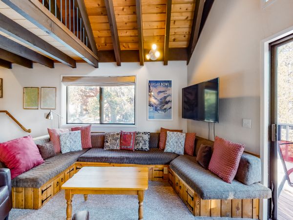 Lake Tahoe North Shore Home 978984