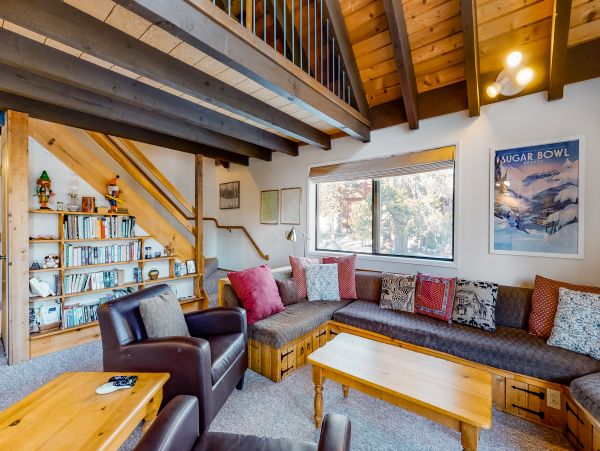 Lake Tahoe North Shore Home 978984
